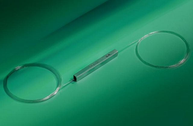 Compact In-line Polarizer